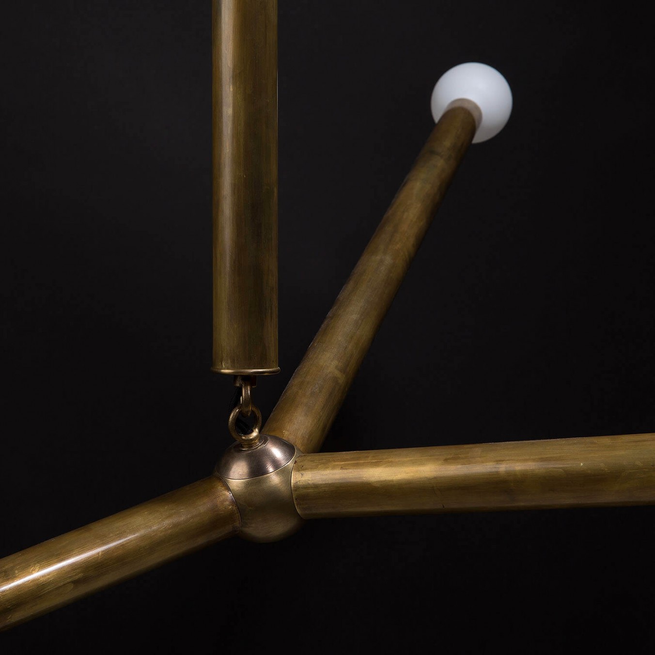 apparatus_arrow-large