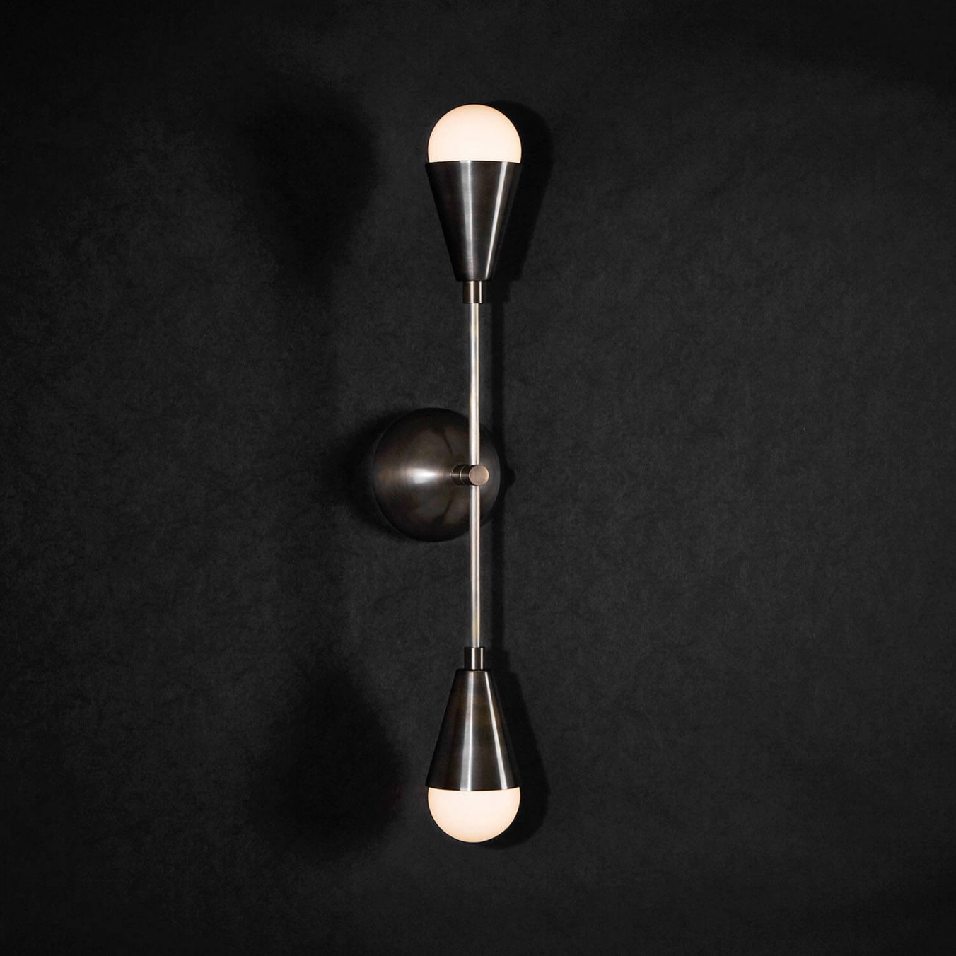 appratus_dyad-sconce